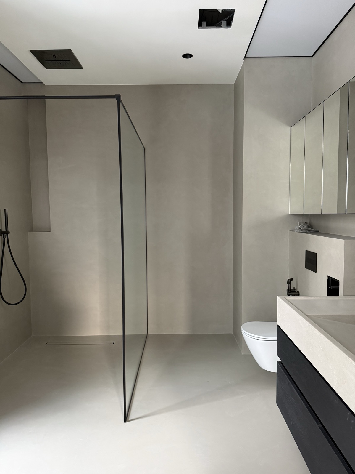 Bath detail 2
